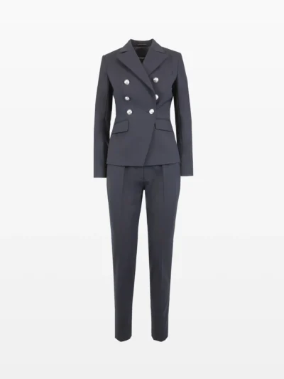 Costum Tailored Elegance
